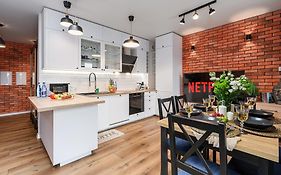 Lumina I Lux 2Br Apartment With Parking I Coffee Maker I 2 Balconies